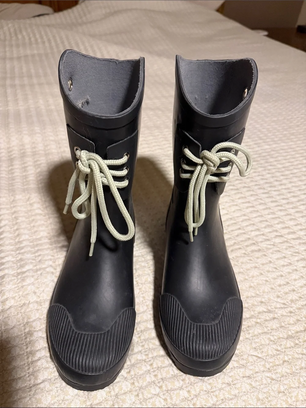 Women Nomad Black  Rain & Snow Boots with Light Gray Laces